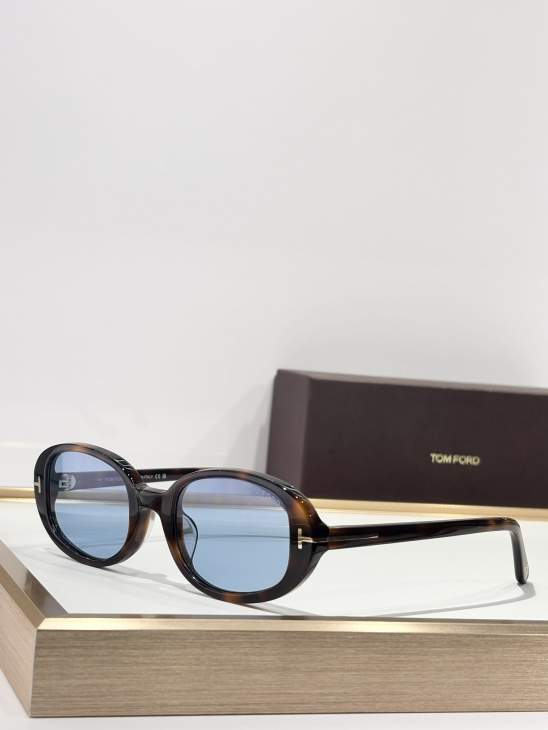 Picture of Tom Ford Sunglasses _SKUfw76991114fw